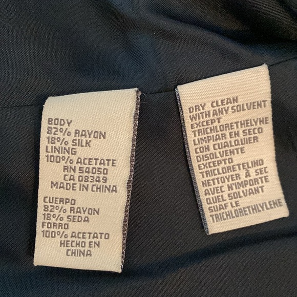 EUC JONES NEW YORK COUNTRY blk velvet 30” long, p-pit 20”, $59 - Picture 5 of 7